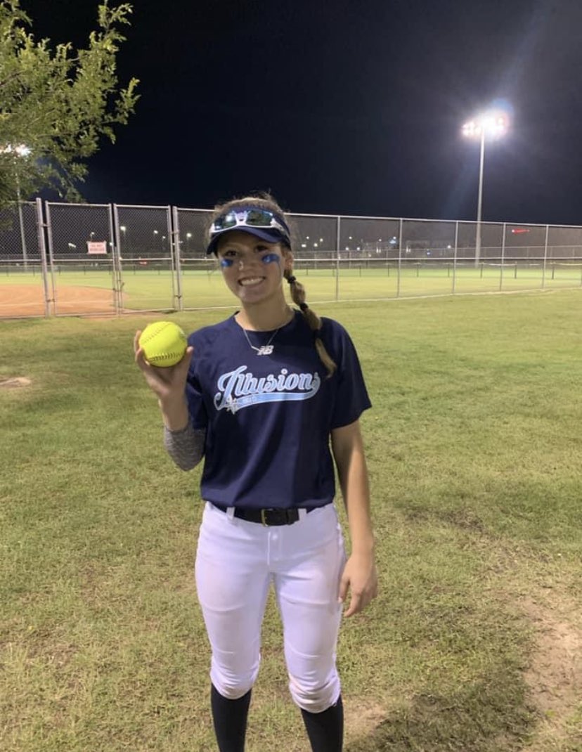 📢 Program 17 athlete @faith_piper_ hit a bomb this weekend! 💣💣Way to go Piper! 🥎🥎
#program17 #bombsquad #wedoitdifferent