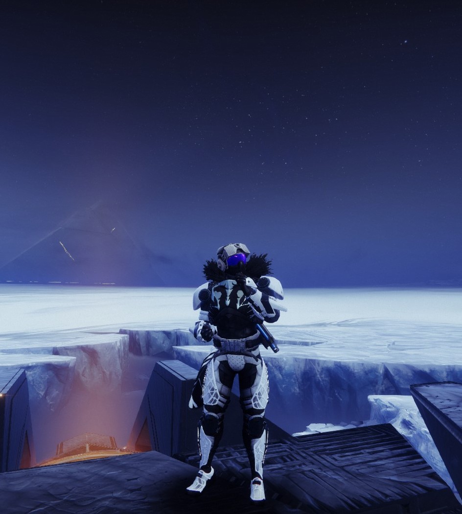 GoodGyAlx's tweet image. @DestinyTheGame "I didn't get shot. I never get shot. I just body-checked the missle." - some piece of Titan armor.  #SplicerFashionShow