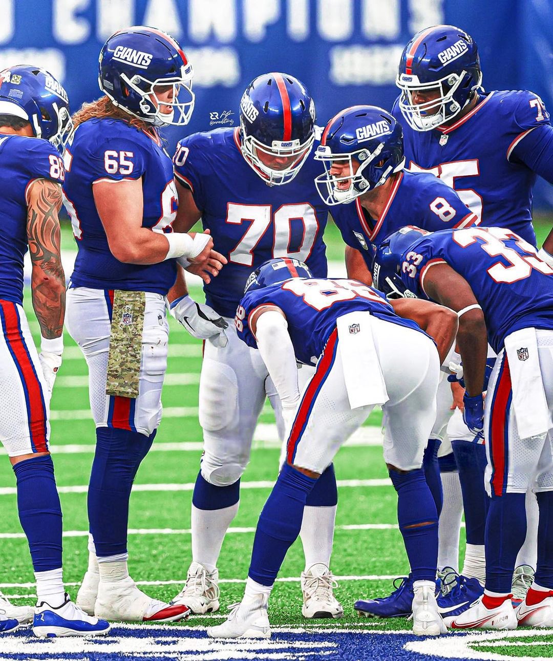 Big Blue United on X: Should the New York Giants go back to their  throwback Home Uniforms?  / X