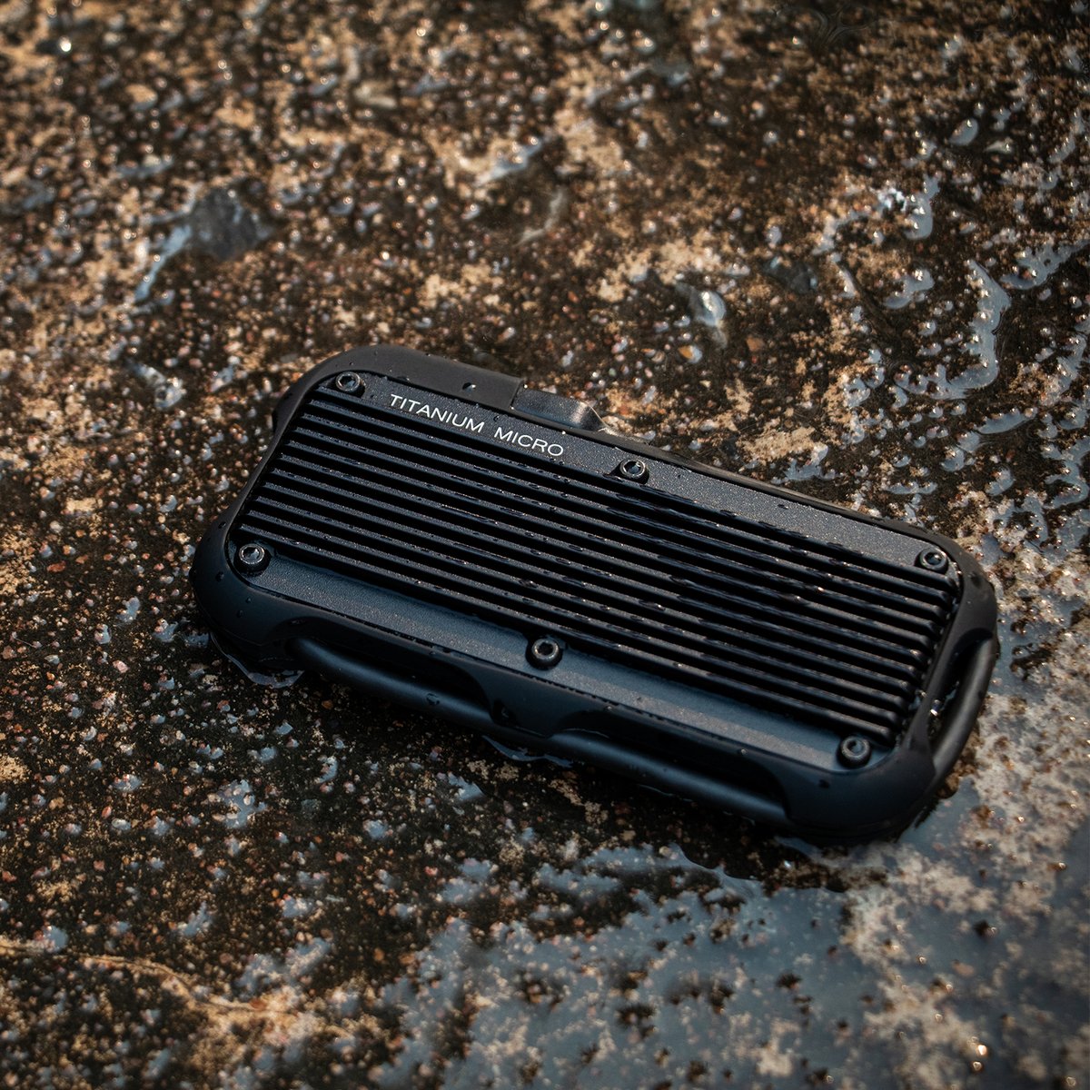 titaniummicro's tweet image. TOUGHEST 💪🏻 External SSD - MERCURY tough, robust, compact and light weight 😎 👍🏻

Get one now: amzn.to/2OJTyjY

#portablessd #externalssd #backupfiles #externalstorage