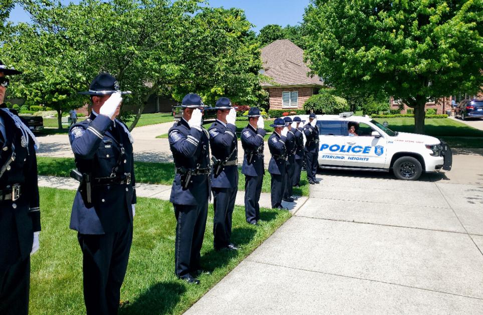 Sterling Heights police stand guard as daughter of fallen officer leaves for graduation bit.ly/3fXH7vW
