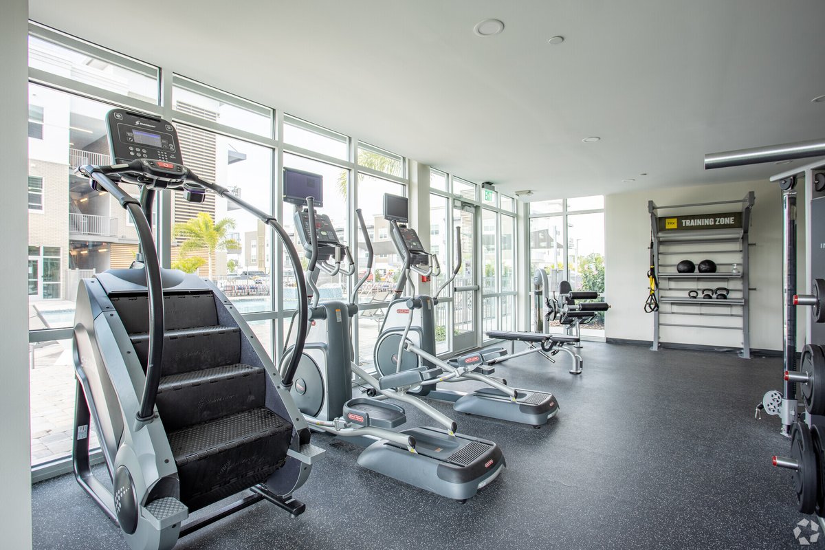 Grab a friend and start your week off strong at our fitness center. 💪

#Icaria #IcariaOnPinellas #WellerManagement #LiveWeller