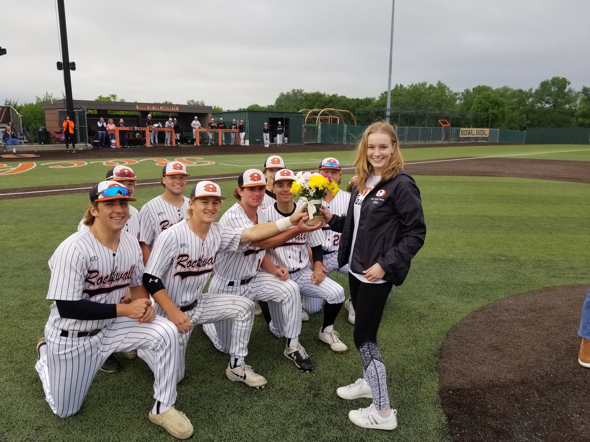 ChloePenton's tweet photo. I’m so proud of each and every one of these amazing young men and coaches and I couldn’t have asked for a better team to be a part of. I’m so grateful that I got to be your manager and I can’t imagine making brownies for a better team🧡 @BRose2344 @Rockbaseball https://t.co/g29iDPq35E
