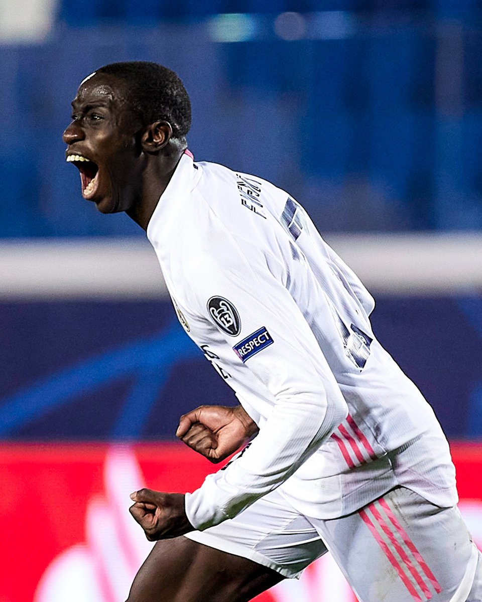 🥳 Nous souhaitons un très joyeux anniversaire à @ferland_mendy, qui fête aujourd'hui ses 2️⃣6⃣ ans! 🎂