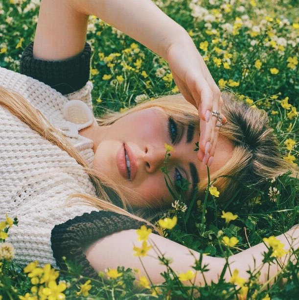 SP (@sabrinaposts) on Twitter photo 