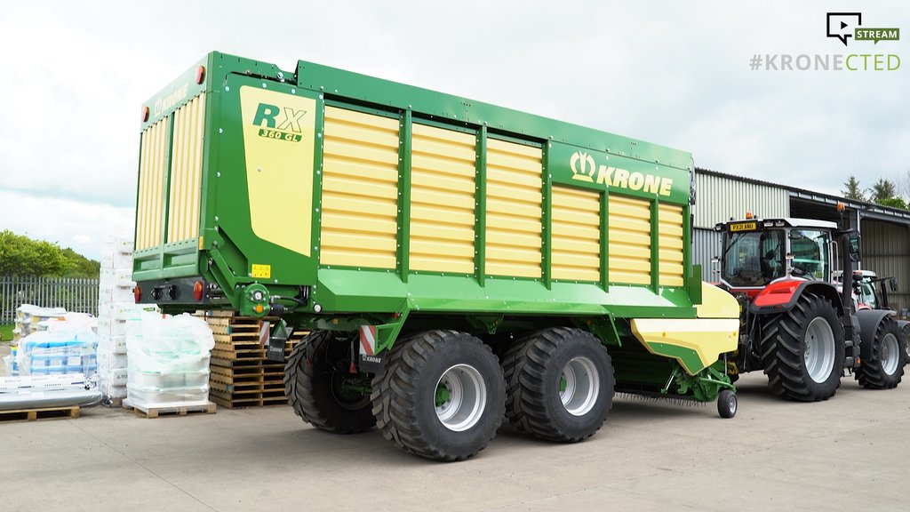jfhudsonltd's tweet photo. I'm really enjoying the @lammashow #KronectedStream. In 2008 I was working for @KroneUK as BigX and BigPack demo driver for the UK. A fantastic company to work for, I really enjoyed my brief time with them. https://t.co/It6XyuoGLt https://t.co/iFPfIhudT7