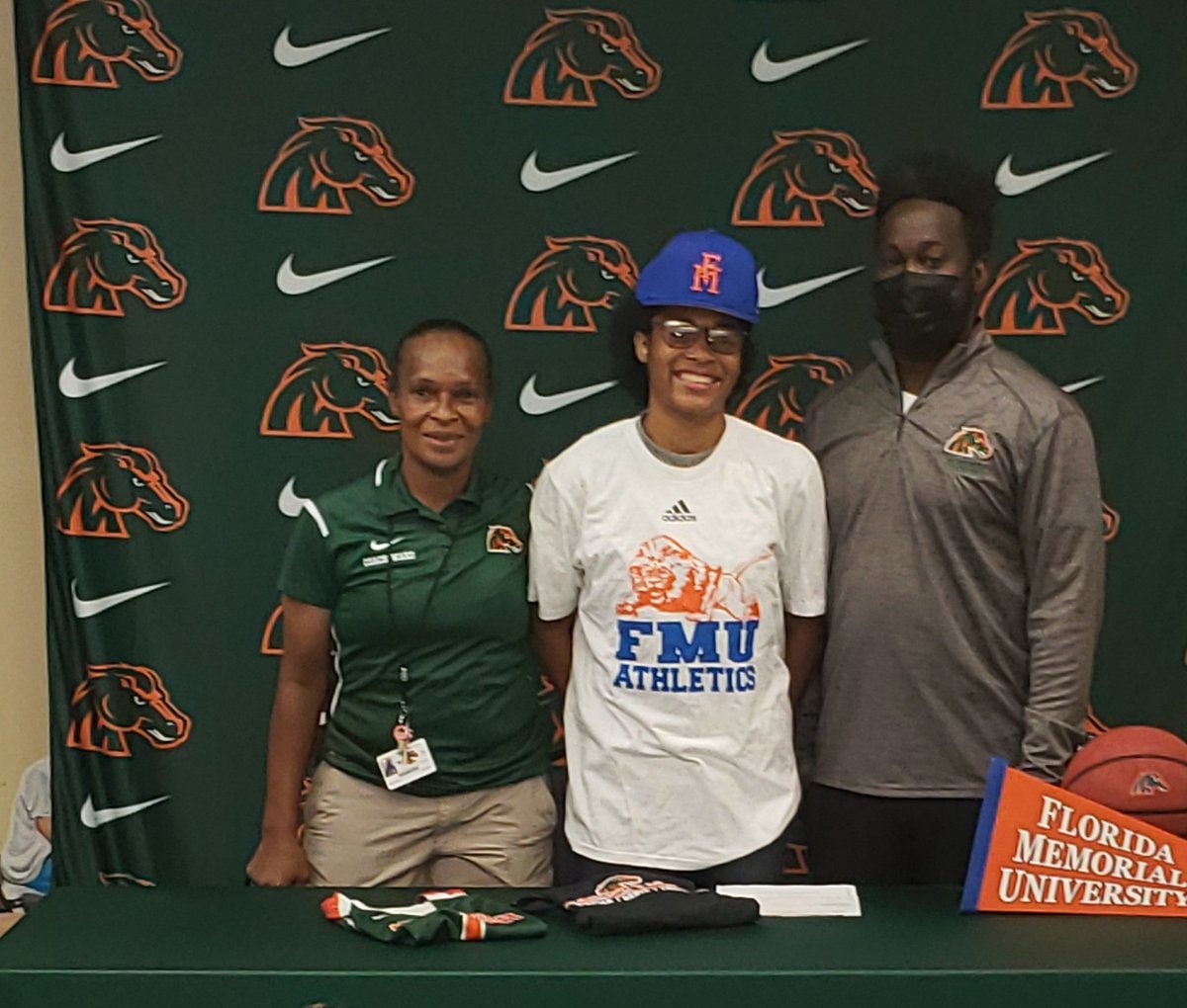 McArthurHS Flag Football tweet media