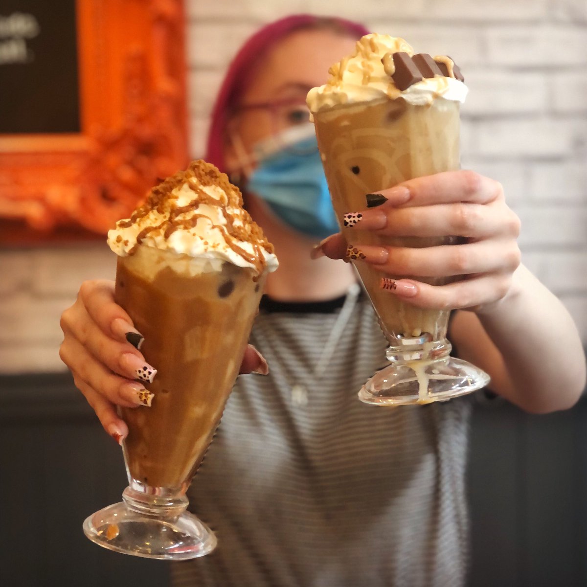 🌞 NEW NEW NEW FOR THE SUN SUN SUNNY DAYSSS AHEAD 🌞⠀
⠀
Introducing the Biscoff iced Latte and the Kinder Bueno iced Latte 😋 Both are DEEEELISH!!! &amp; only £3.50 each!⠀