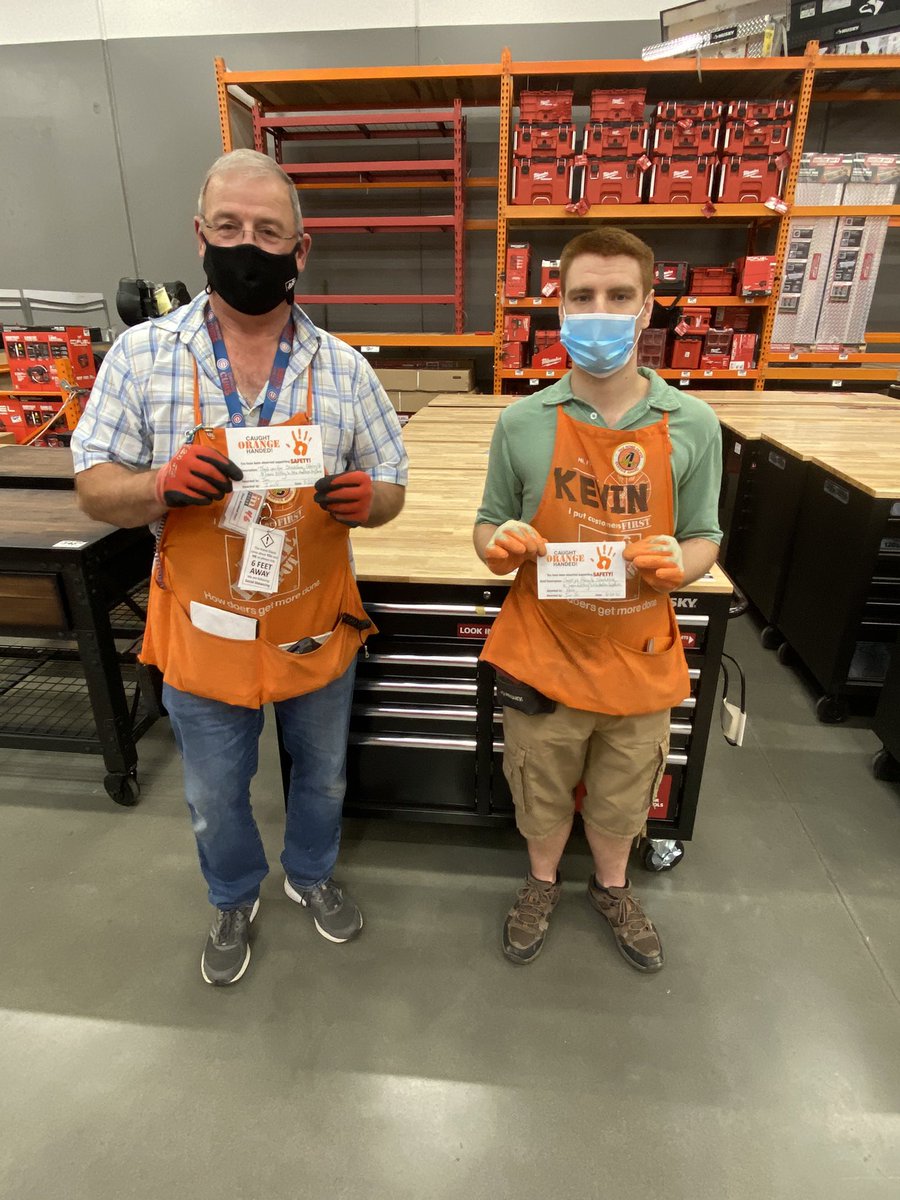 Ian Gustafson (@iangustafsonhd) on Twitter photo I Witnessed a 4014 Safety Trifecta! Kevin and Tom Stretched then Gloved Up and then Performed a Team Lift! It was a Beautiful Sight! Thank You for keeping safety Top of Mind! <a href="/KaitlynBGardner/">Kaitlyn Gardner</a> <a href="/4014_brandon/">Brandon HD 4014</a> <a href="/debbiepriest5/">debbie priest</a> @JesseWilkie007 <a href="/Bselch/">Brianna Selch</a> @CumminsLucas I Witnessed a 4014 Safety Trifecta! Kevin and Tom Stretched then Gloved Up and then Performed a Team Lift! It was a Beautiful Sight! Thank You for keeping safety Top of Mind! <a href="/KaitlynBGardner/">Kaitlyn Gardner</a> <a href="/4014_brandon/">Brandon HD 4014</a> <a href="/debbiepriest5/">debbie priest</a> @JesseWilkie007 <a href="/Bselch/">Brianna Selch</a> @CumminsLucas