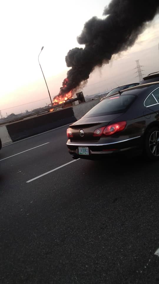 Paypigatmuh's tweet photo. @Gidi_Traffic 
A vehicle is on fire on the third mainland bridge...the traffic is really terrible. Pls avoid if you can.😭😭😭 https://t.co/5IYXn9CNCd