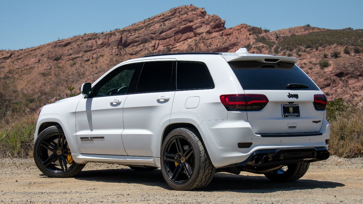 CAMotoDirect's tweet image. 👉 Blistering 707HP 2018 #Jeep Grand Cherokee Trackhawk #ForSale CLICK TO VIEW ocmotorsdirect1.com/pre-owned-cars…

Follow us @CAMotoDirect and @OCAutoX for #Deals on #Cars and #trucks or visit our #SoCal dealerships today #Auto #mondaythoughts #automotive #MondayMotivation 👇