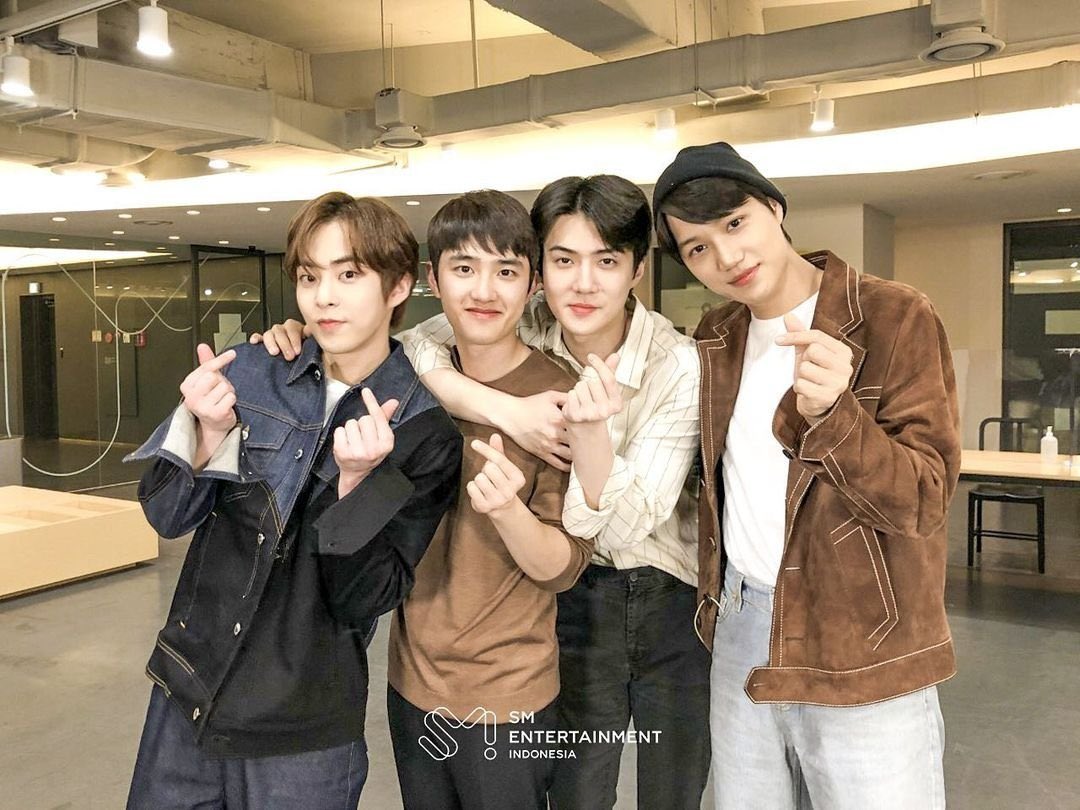 XiuminChile's tweet photo. 210607 ❄️ Actualización de las redes sociales de 'SM Entertainment Indonesia', junto a #XIUMIN, Sehun, Kyungsoo y Kai.

Cr. smtown_idn

#김민석 #시우민 #金珉锡 #MINSEOK #XIUMIN #엑소 #EXO #weareoneEXO
#DONT_FIGHT_THE_FEELING https://t.co/FRpk0MXPar