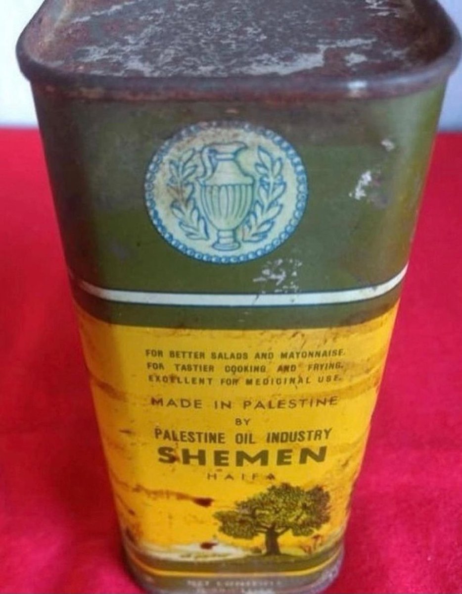 Back in 1900s when Russian Jews came to #Palestine &amp; founded shemem industries Ltd  in 1919, the picture of shemem olive oil can in 1930 said PALESTINE...

Back in the day ,it was #Palestine 
&amp;
now!

Zionists claim even planet earth was created by &amp; for ashkenazi Europeans 🤦‍♀️😒