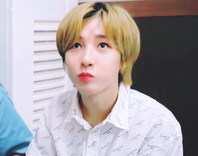 miewlanddy's tweet photo. : กินผักด้วยนะครับอย่ากินแต่ขนมนะ
: เฟรนฟรายเป็นพืชนะ พืชแปลว่าผัก🥺 https://t.co/fgxtW2U2KH