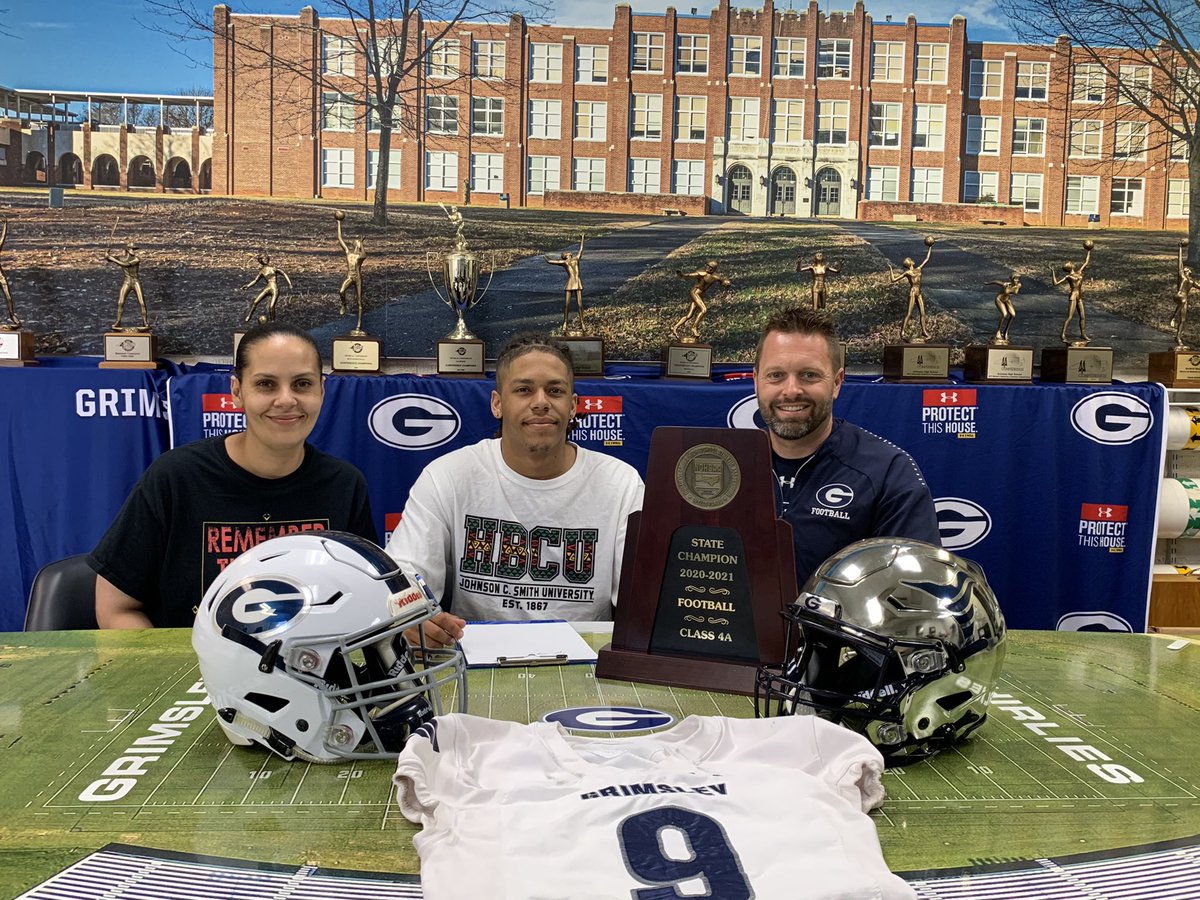 grimsleyfb's tweet photo. Congrats to @MylesGownz for signing with @JCSUSports! #GDTBAW #FearTheG #TDT #BlueCollar https://t.co/XqeoJznR8b