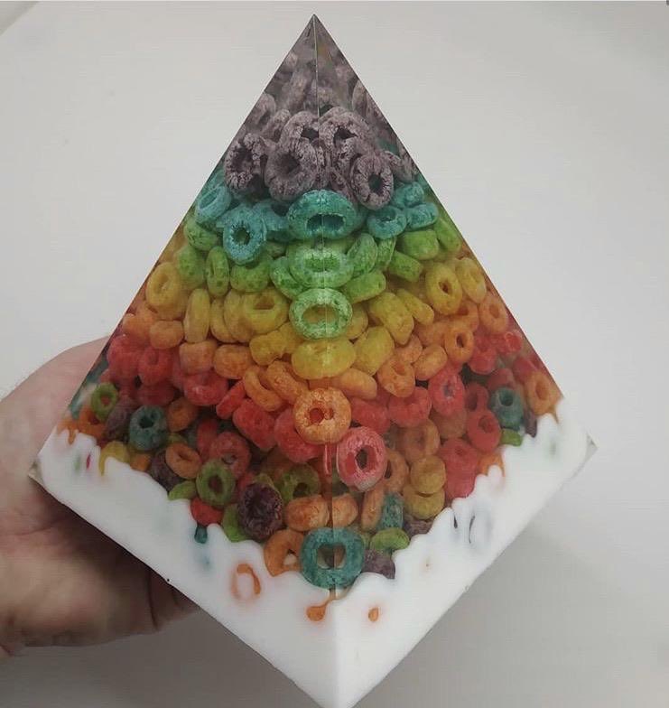TJ_Brown1's tweet photo. @AmandaEK__ Im trying to get into epoxy resin which is also pseudo artsy you should check it out. Turn anything into art like cereal https://t.co/Dg1HJ05gVT