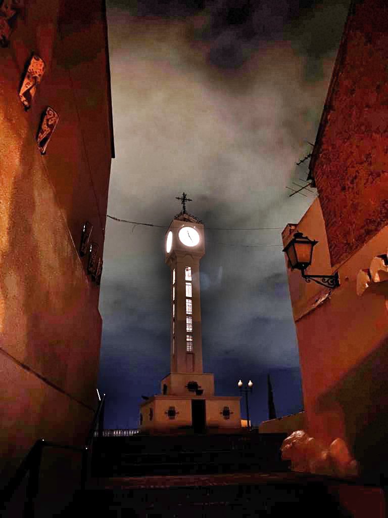 Hoy es el último día con #ToqueDeQueda

Tras 7 meses, hoy acaba la medida y a partir de mañana tampoco habrá limitaciones a las #reuniones sociales y familiares👨‍👩‍👧‍👧👨‍👧‍👦👩‍👧‍👧

Está costando mucho, pero lo estamos consiguiendo💪🏼

Por favor, #prudencia y #trellat 🙏🏼

#Seguim #PaternaLovers