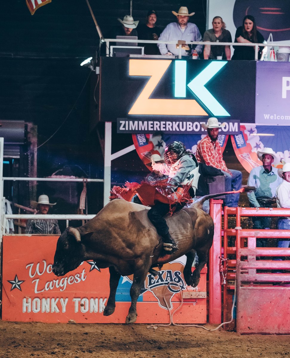 BillyBobsTexas's tweet photo. Zimmerer Kubota is the official tractor of Billy Bobβs Texas!
Catch the toughest bulls and the roughest riders every weekend and shop Zimmerer Kubota in person or online at https://t.co/bV2qYVO6HR
πΈ: Nikki Phillips
#ZimmererKubota #BillyBobsTexas #RealBulls https://t.co/siWs0CFDaC