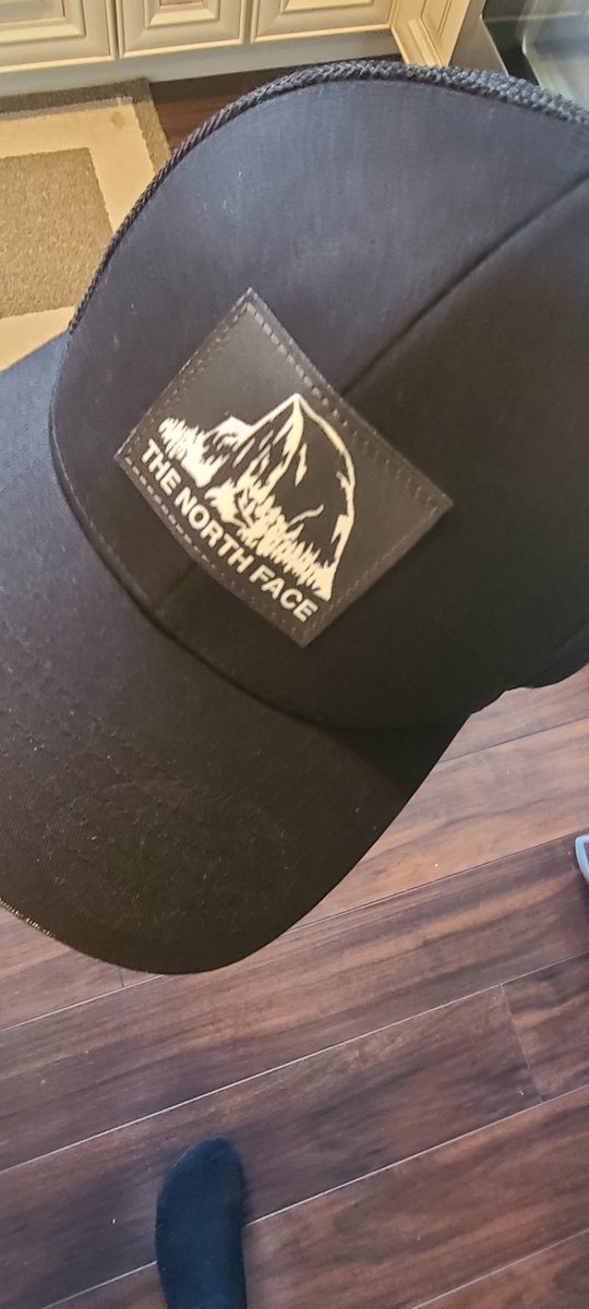 MatthewRMeyers's tweet photo. @thenorthface the sticker that comes on the top of your hats is super sticky and catches dirt to make it look bad. Perhaps consider a different adhesive or placing on the bottom of the bill. This is my second hat with the same issue. https://t.co/d9XhWxJFdF