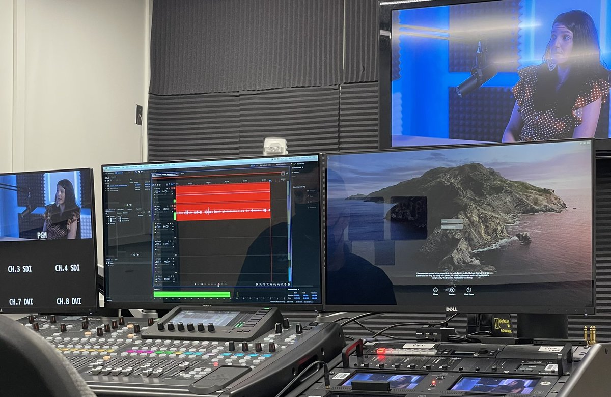 rubensosnowski's tweet image. The @LBSchoolsMedia team working on another #ProudToBeLBUSD Podcast, featuring @LBUSD_BESP. And getting in some quick scratch work on my annual data analysis. #growth #ProgressDaily #SetGoals