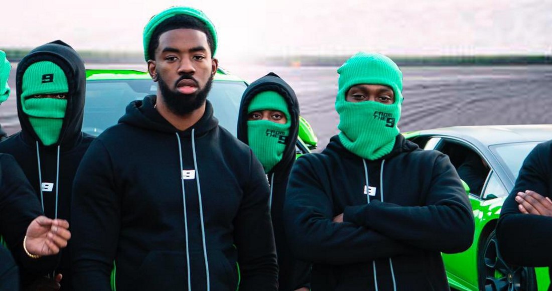 officialcharts's tweet photo. Official Singles Chart Update: @TIONWAYNE heading for 10th UK Top 40 single with Wow https://t.co/Z38YFA9De2 https://t.co/q7NAxBFR4v