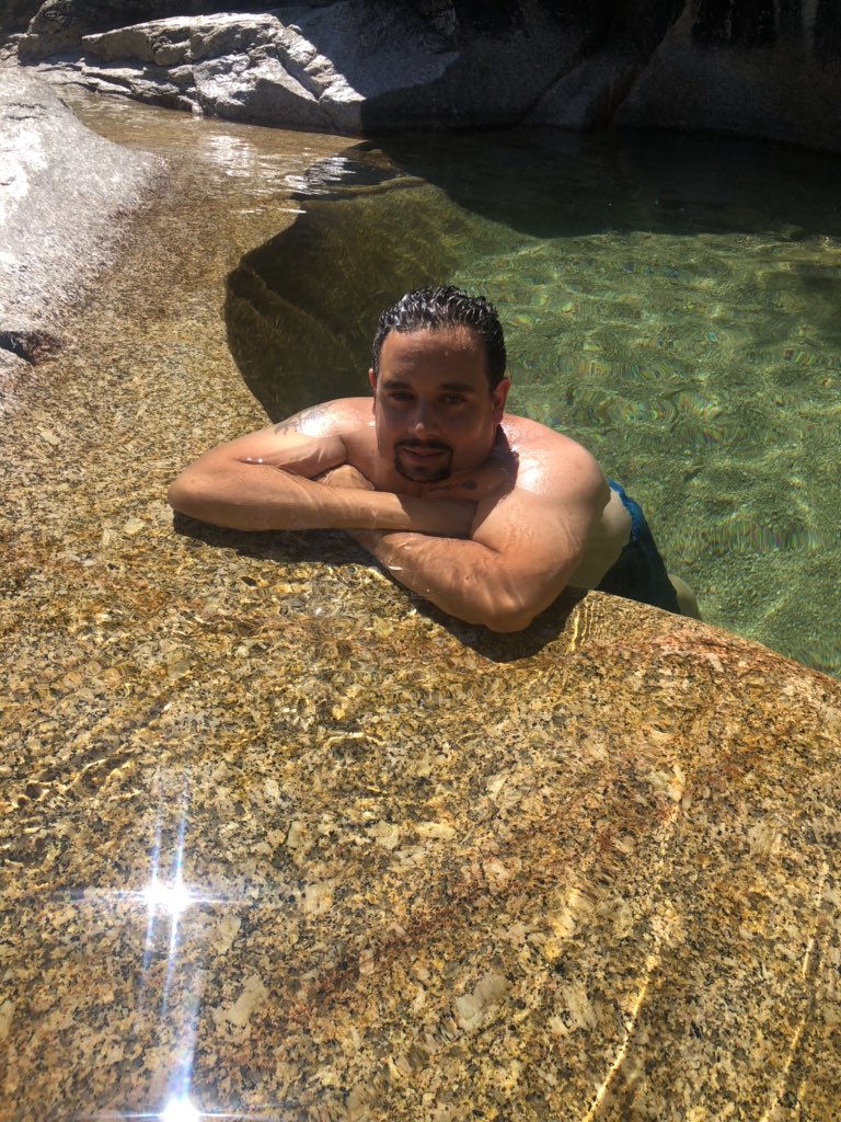 leonelleite3's tweet photo. Charging mode! 
Always go back to places where you were happy! #bartenderonthemove #nature #wild #geres #parquenatural https://t.co/lUizCW1d5K