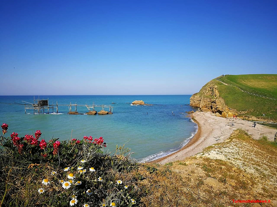 TurismoItaliaNw's tweet photo. DESTINAZIONI | Easyweeks, il Molise entra nella programmazione del tour operator a fianco del Nord Europa. Gli itinerari più belli nella regione 
Leggi la notizia https://t.co/7PXpLWU6WJ 

#Molise #turismo #estate2021 #itinerari #Easyweeks #easyweekstouroperator @Easyweektravel https://t.co/zusE0ccsJO
