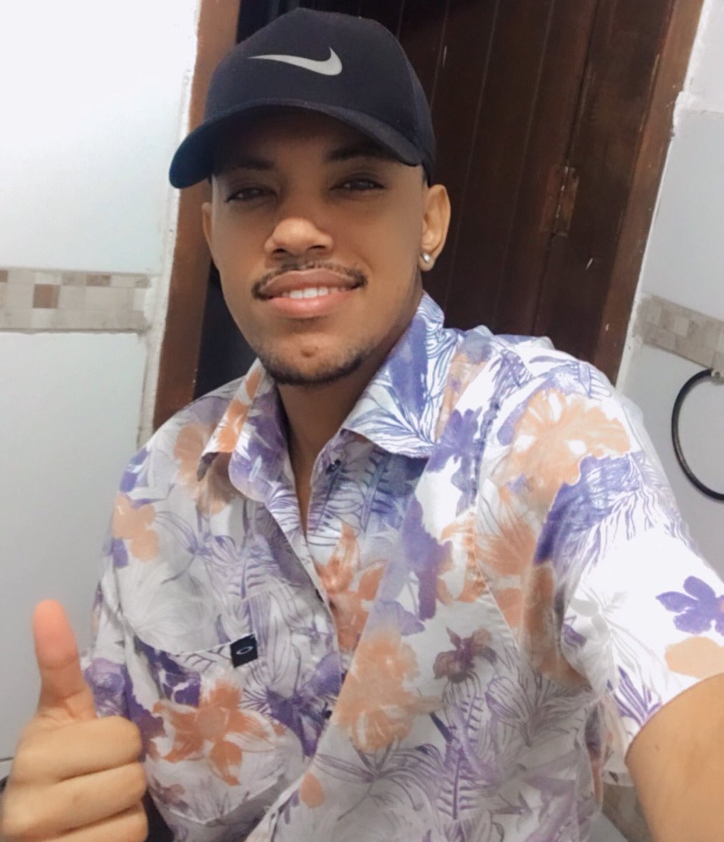 DJBRSAMPLER's tweet photo. A simplicidade está no sorriso e no olhar https://t.co/kbQ1bY5opW