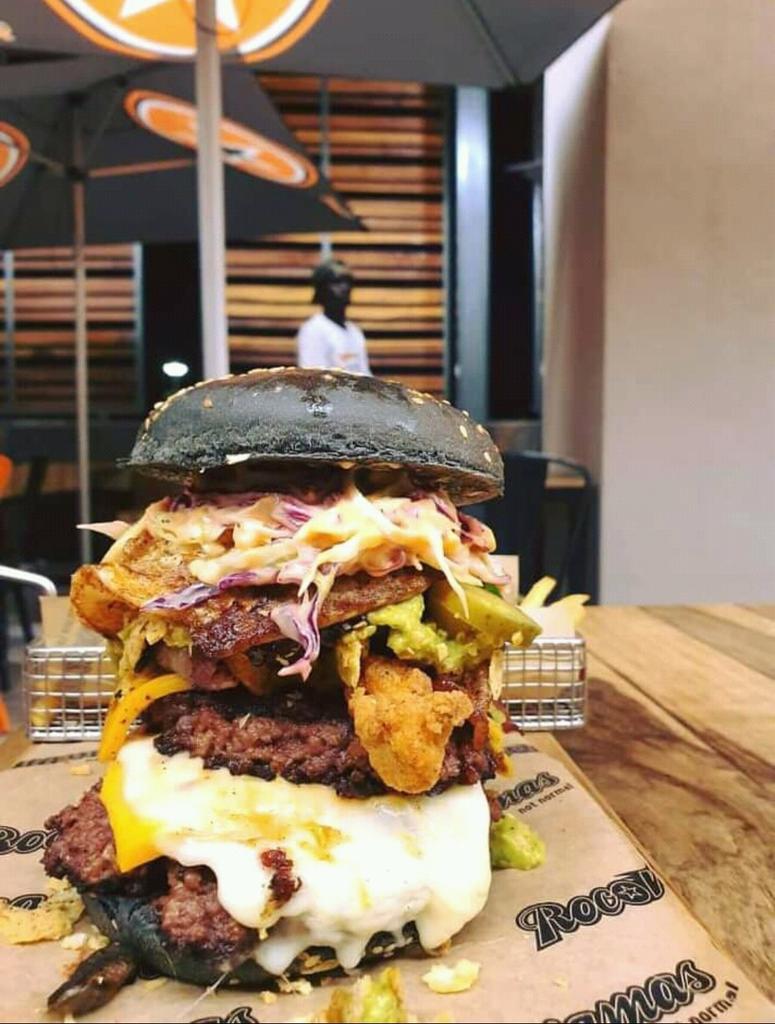 Ng0za's tweet photo. Rocomamas!!!! #WereNotNormal 😎 https://t.co/zDYZKPth2y