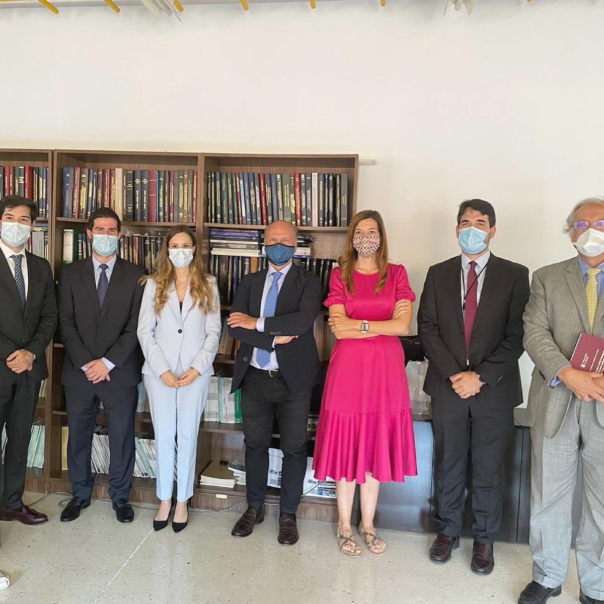 PindadoC's tweet photo. Mi agradecimiento también al tribunal @dr_anamolina, Dr. De la Cueva y Dr. Álvarez de Mon. Gracia a mi familia, mi pareja, compañeros y amigos. #phD #dutasterida #alopecia https://t.co/ogeRQc87MG