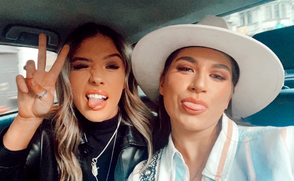 P A R I S A tweet media