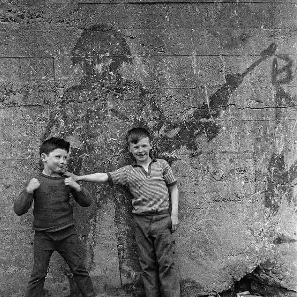SitesConscience's tweet photo. We are honored to share the work of @MuseumFreeDerry, a Coalition member located in Derry, Northern Ireland. The Museum of Free Derry tells the story of what happened in the area from 1968 – 1972,  including the civil rights era and Bloody Sunday. #MemberMonday https://t.co/IpiMJDRNdu