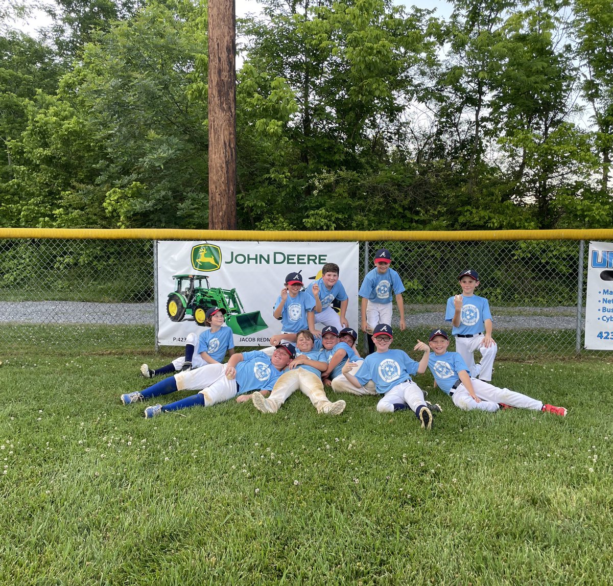MD_Wine's tweet photo. @Braves can you give a shout out to these young men who won their league championship? Won 8 straight to finish 12-2! @LittleLeague #DBLLTN @FreddieFreeman5 @RealCJ10 https://t.co/6fJB6R3gMW