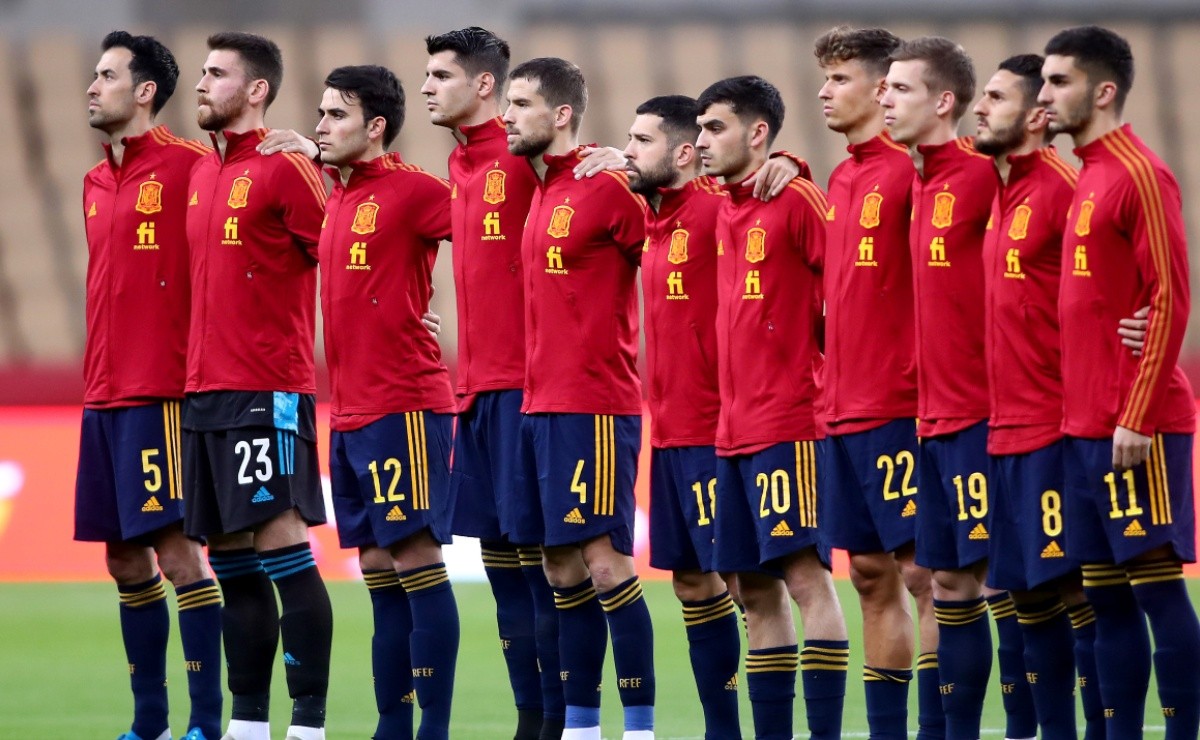 theturffootball's tweet photo. The entire Spanish team excpet Busquests has tested NEGATIVE. Such a relieve for the Spanish team
#UefaEuro2020 #Spain https://t.co/D2Shj7YclO