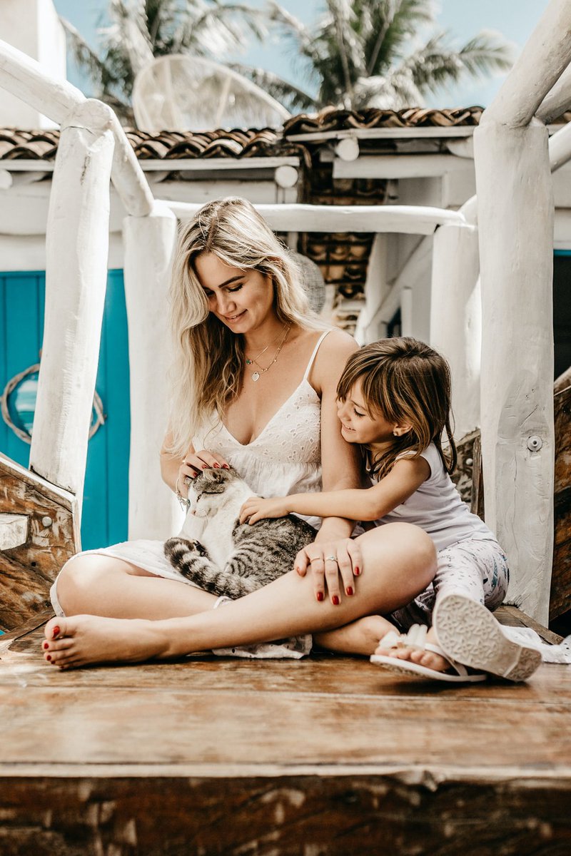 XeirePrint's tweet photo. Aunties who become Aunticorns find that taking care of someone else feels good and makes them feel needed.

Read more 👉 https://t.co/afKK7DJf51

#niece #auntielife #aunticorn #auntie #CrazyAunt #XeirePrint #Blog #SpendingQualityTime https://t.co/wAZN1FeXjd