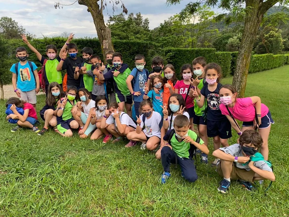 epiasabadell's tweet photo. COLÒNIES CICLE MITJÀ
Els nens i nenes de cicle mitjà ja estan ben instal·lats a la casa de colònies del Collell.
Els esperen moltes aventures per viure plegats!
#3RPRIPIASABADELL https://t.co/QcpbWHdN2T