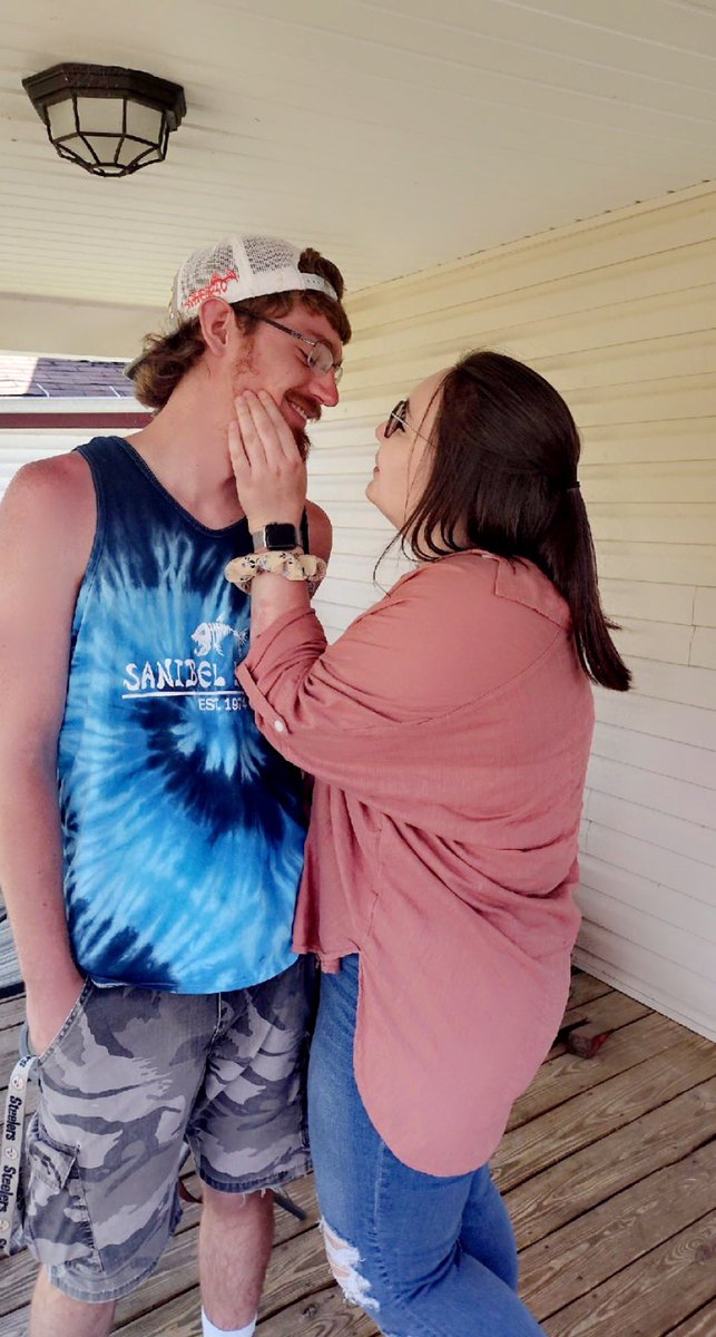 Ugh I just can’t over the fact that I found such amazing guy that loves me unconditionally! ❤️ Thank you for all your support in everything I do! I love you so much honey! P.s he won’t see this cause unfortunately he doesn’t have Twitter 😂 :(