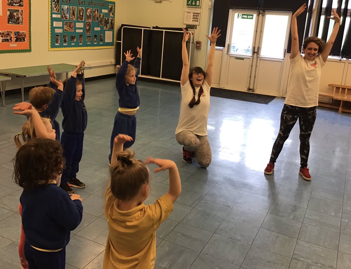 EvertonNursery's tweet photo. We’re so pleased that @TheBrainCharity are delivering weekly face to face sessions with us as part of the Brain Changer Arts Project! #BrainChangerArtsProject #DanceTherapy #PhysiotherapyThroughDance #ExpressiveArts #MusicAndMovement #PhysicalDevelopment https://t.co/XyT14JvCWj