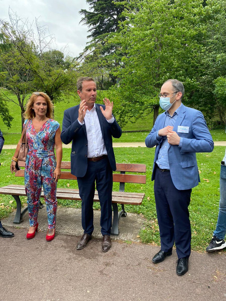 Le président Nicolas Dupont-Aignan était à Valence pour soutenir nos candidats jeunes aux élections départementales le 20 juin prochain ! #electionsdepartementales2021 #DLF