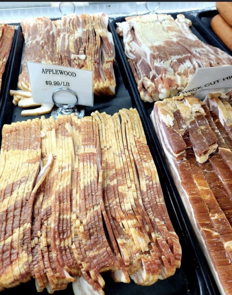 Thomasmeatands2's tweet photo. Happy Monday!! This weeks specials are rocking!! 

🥩 Butcher's Choice 🥩

☑Scones are $7.99/pack
☑Pecan wood Shoulder Bacon 
     $10.99/lb
☑Bone-In Ribeye - $23.99/lb
☑Joyce Farms Whole Chicken  - 
      $4.50/lb
☑Gulf White Shrimp (Shell on) -
     $14.99/lb

Stop in!! https://t.co/EDnlIp1P7s
