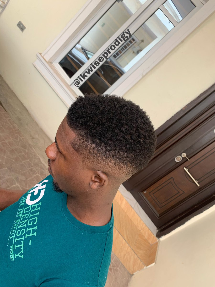 Ikwiseprodigy's tweet photo. Atime we cut hair, sometime we vibe https://t.co/memVVgelXa