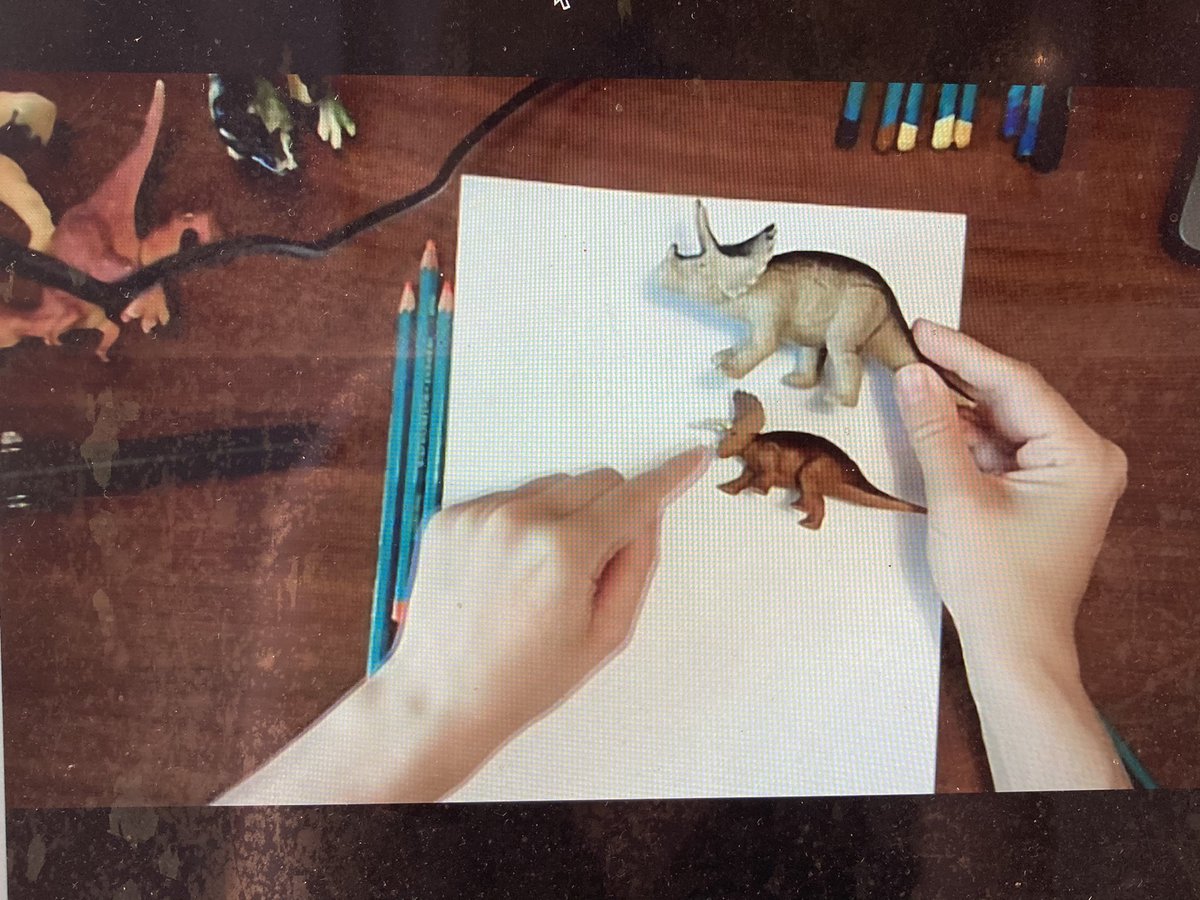 “Behind the scenes" of one of the first Laboom recorded activities 🤩 With the talented comic illustrator and archaeologist Chiara Zen

There is so much to do, but enhancing talented educators and making them within everyone's reach is what gives us the desire to move forward. ❤️