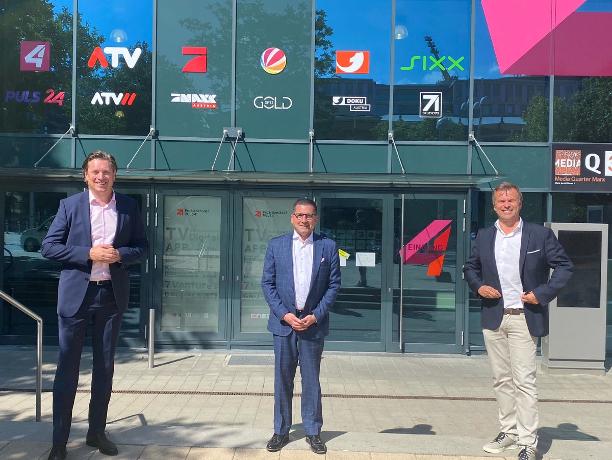 stixmichael's tweet photo. Heute durften wir das gesamte REWE International AG Führungsteam unter dem Vorstand Marcel Haraszti bei uns im extra gebauten REWE-TV-Studio begrüßen! 👍📺🙏 #rewe #billa #billaplus #bipa #adeg #puls24 #atv #puls4 #prosiebensat1 https://t.co/Sx6HiWFUhj
