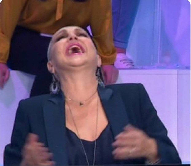 heygiospeakingg's tweet photo. SCUSATE MA IL PADRE DI MATTEO HA DETTO CHE OUED È FINTO AIUTOOOOOOOO CHE KING SCUSATE #isola https://t.co/0YYZ1GyzXI