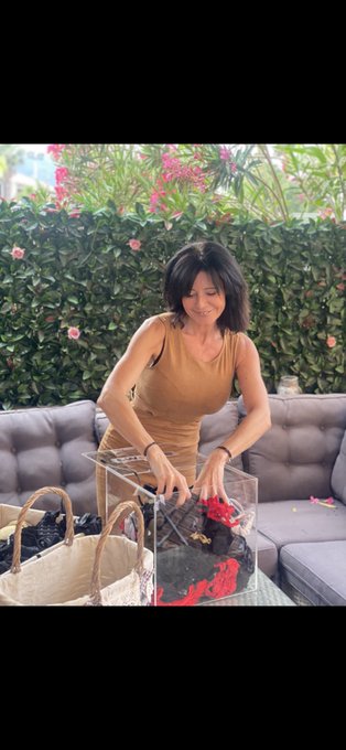 Rejoins moi pour le tirage au sort @swamecom  https://t.co/xfclaKvCwa https://t.co/h8EpfJs37W<a class="tags" target="_blank" title="On Twitter" href="/?out=eyJ0eXAiOiJKV1QiLCJhbGciOiJIUzUxMiJ9.eyJpYXQiOjE3MTk4Nzg3MDAsImlzcyI6InR3cG9ybnN0YXJzLmNvbSIsIm5iZiI6MTcxOTg3ODcwMCwiZXhwIjoxNzUxNDE0NzAwLCJyZWRpcmVjdF91cmwiOiJodHRwczovL3R3aXR0ZXIuY29tL3N3YW1lY29tIn0.BMpQApgtqOC6yQfRiDcteeFRj8PQxbPimlMIBBIDPddO36s1DONRyQZqex6J3Pp80RXOQT6nDDdIk2bpAEOERg">@swamecom</a>