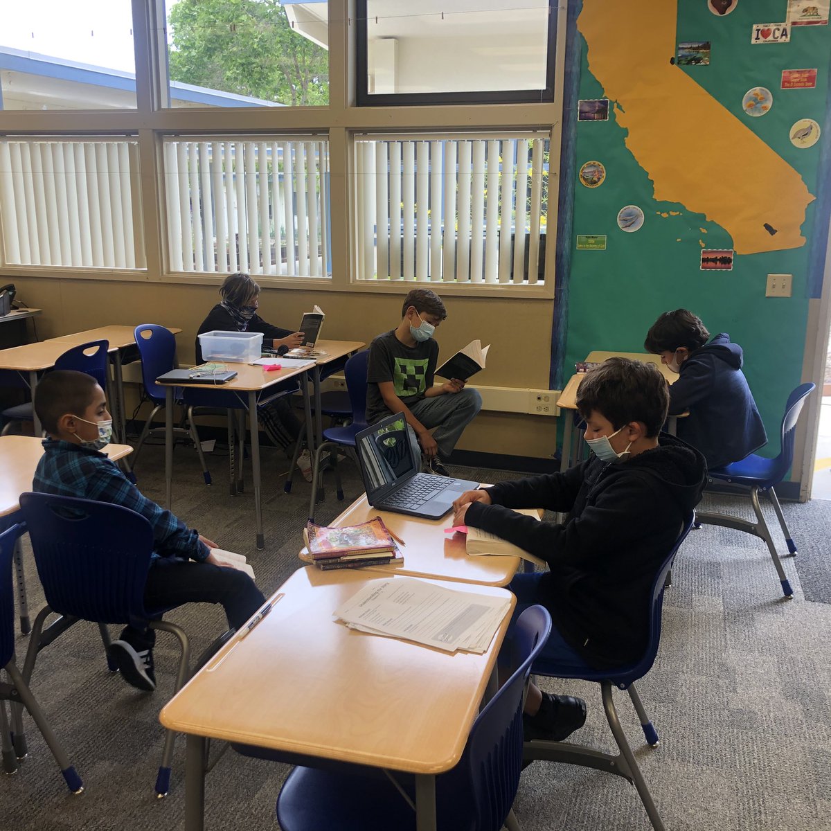 Afternoon novel groups this week. We’re racing against the clock to finish some awesome books before summer. <a href="/SRTMSEagles/">Santa Rosa Tech</a>