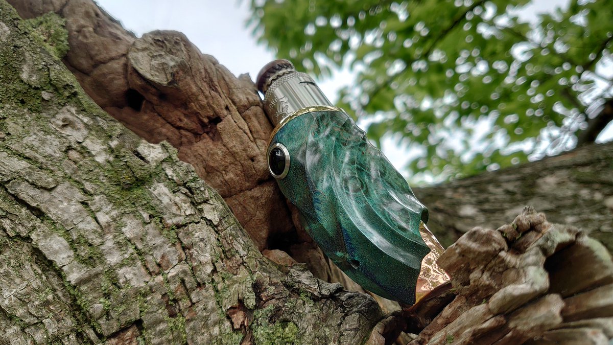 CebrjowHwScHCkj's tweet image. 皆さん、おはよっチェ😆👍今日も宜しくご安全に🙇💦#LKC #Nero V3 Final form mod + #deadrabbitrda + #Gatub クレイドリチ😋💦 #VAPE #vape好きな人と繋がりたい #VAPE好きと繋がりたい #VAPE初心者 #LovePinoyVapingGear #LowkeyCustoms #iamlowkeycustoms #hellvape #GatubCrafts #Stabwood