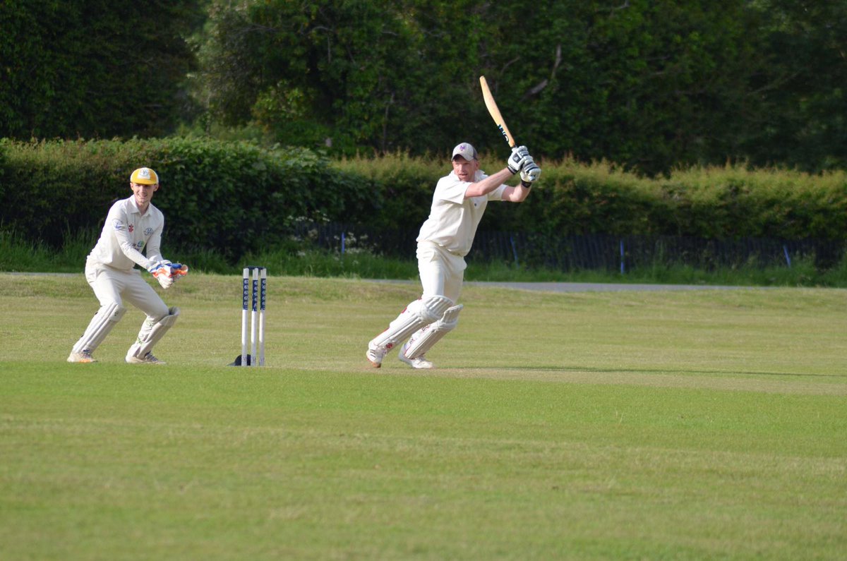 eastcombecc's tweet photo. No better way to spend a sunny sunday than an epic 261 run apiece tie with @RockhamptonRams 5s. Came down to the last ball of the 40th over and a run out after a suicidial 2 attempt.
#hardandfast #lotsofextras #villagecricket https://t.co/wKhDtxGp4b