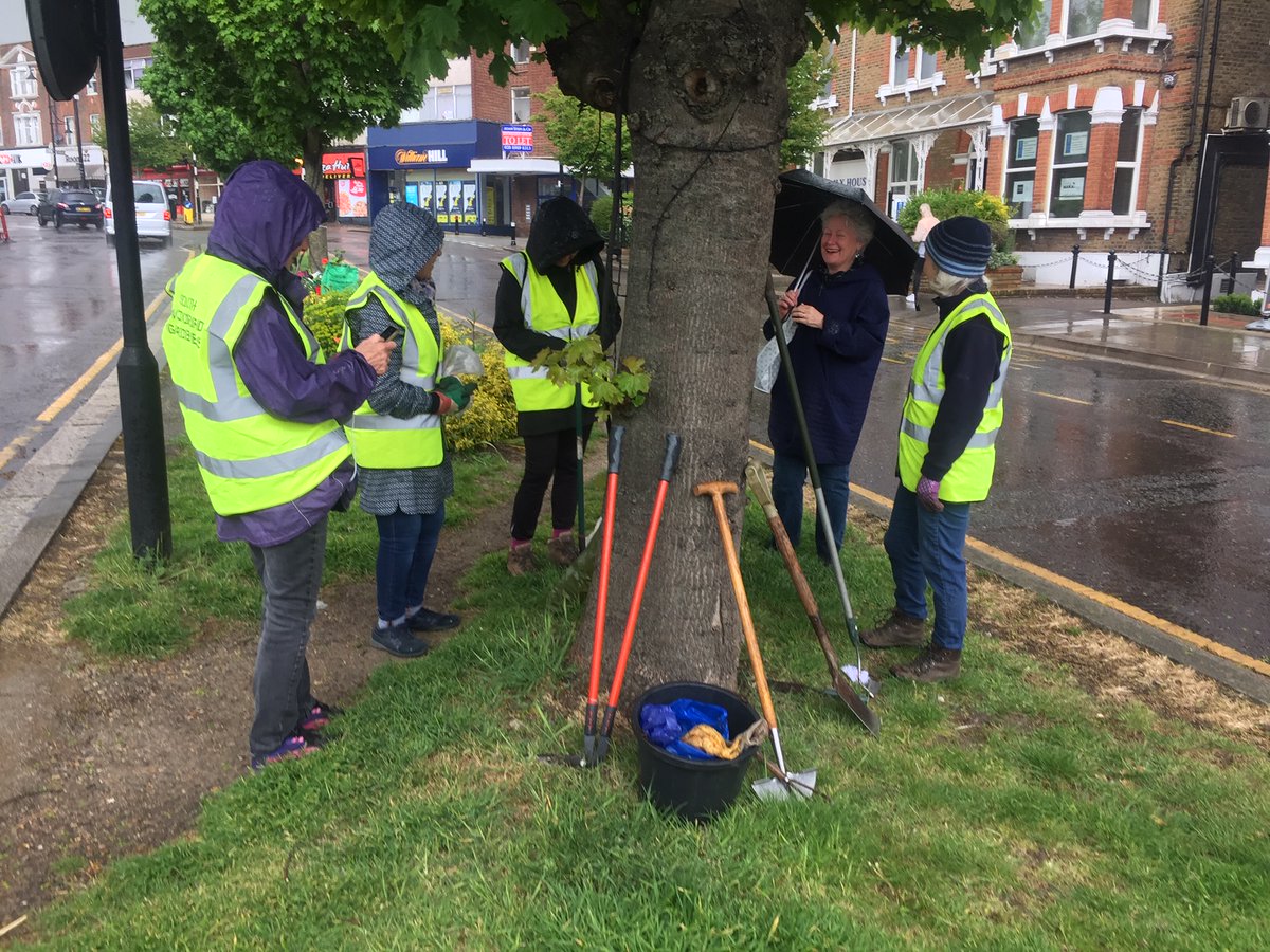 SWGardeners's tweet photo. We’ll be in George Lane #SouthWoodford on Thursday morning tending the beds. We’re hoping for sunshine - unlike a couple of weeks ago ...! https://t.co/AOxaDM0N0Z