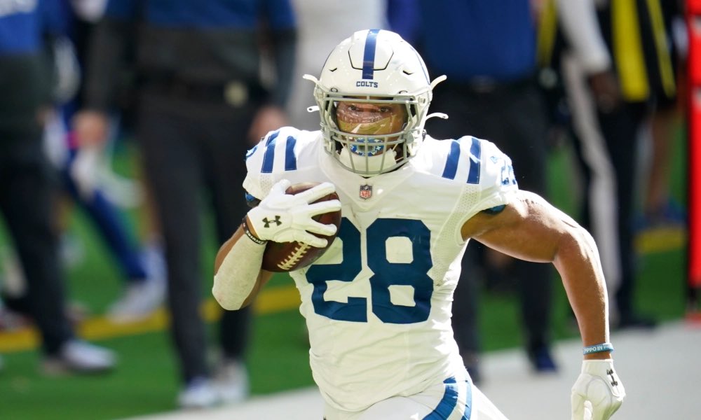 My 3rd player from the 2020 #NFL Draft to make his first Pro Bowl is Jonathan Taylor-RB-Colts. This is a future superstar at RB and I believe he can have a monster season on the ground. Taylor will win multiple player of the week honors on his way to his 1st Pro Bowl. https://t.co/YUBMHqKJlh